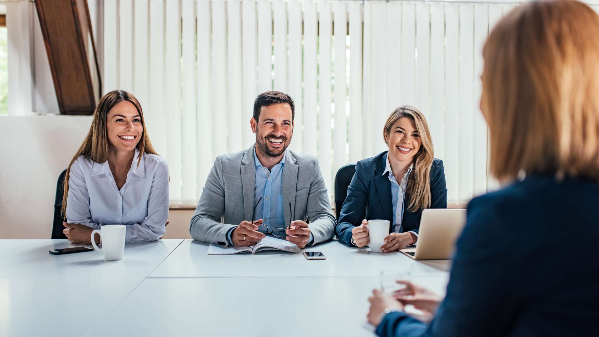 Cómo encontrar trabajo: consejos para destacar como candidato - Melt Group encontrar-trabajo